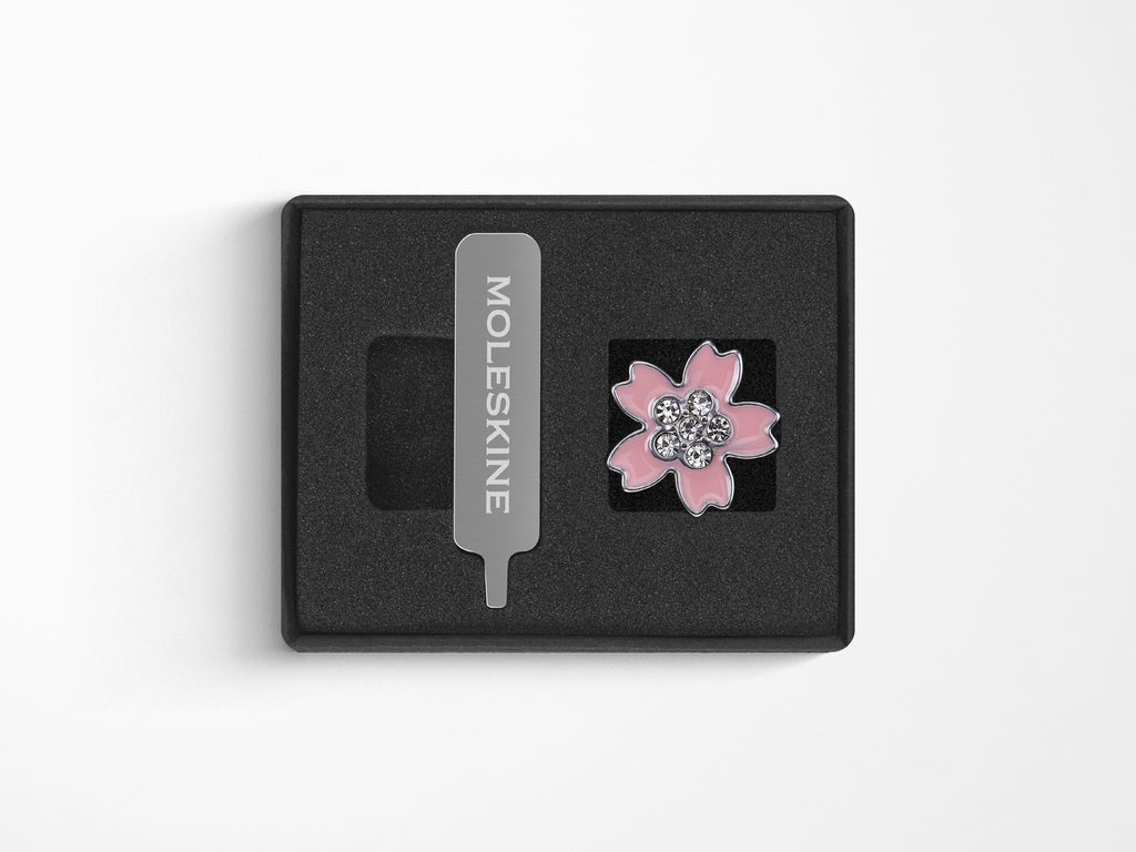 Moleskine 2025 Limited Edition Sakura Crystal Flower Pin