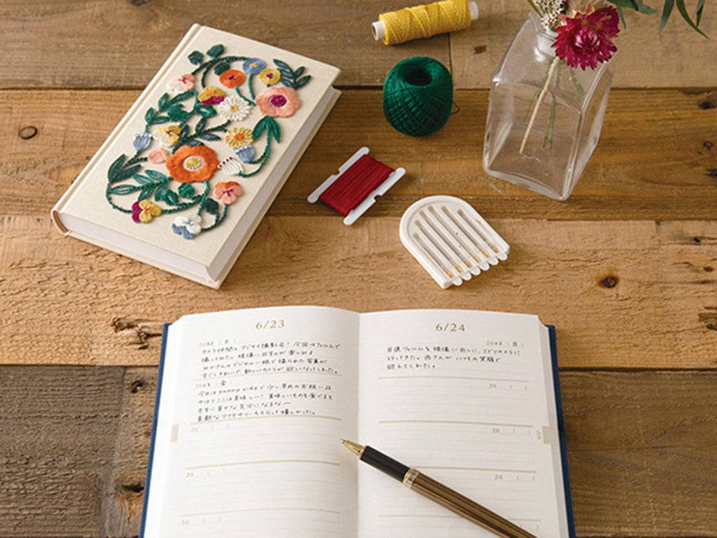 Midori 5 Years Diary Embroidered