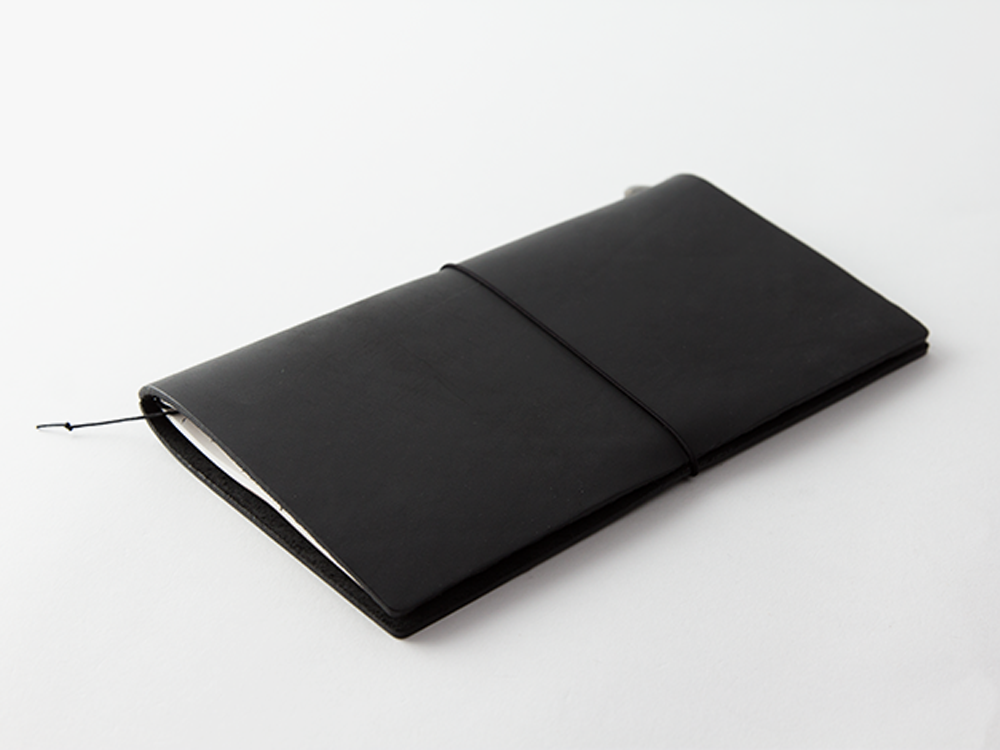 TRAVELER'S Notebook Regular Size - Black