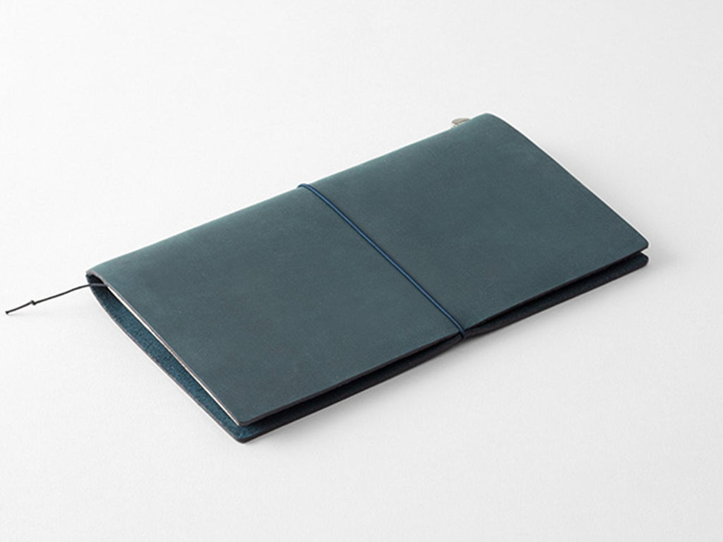 TRAVELER'S Notebook Regular Size - Navy Blue